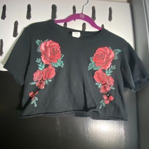 crop graphic tee